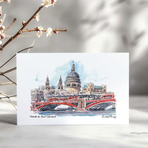 Towards St. Paul's Cathedral